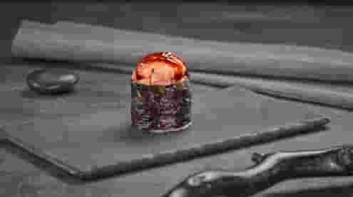 Блюдо Гункан Тунец ХОТ запеченный меню Суши Мастер Гункан Тунец ХОТ запеченный меню Суши Мастер